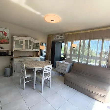 T2 - Terrasse 45m2 - Piscine - Clim - Parking Privé